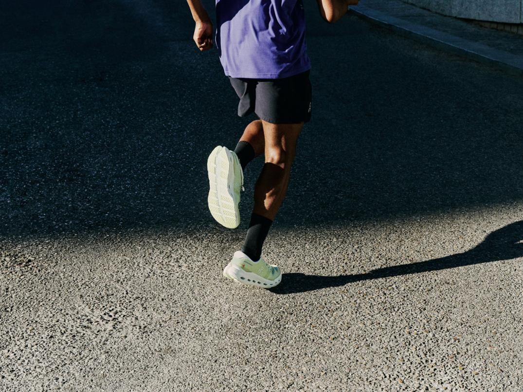 Location Image for Cloudrunner 3 Road-Running Shoes - Men's