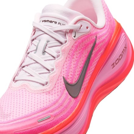 Nike Vomero Plus Road-Running Shoes - Women's 7
