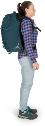 Osprey Fairview 36 Wheeled Travel Pack - Women's 8