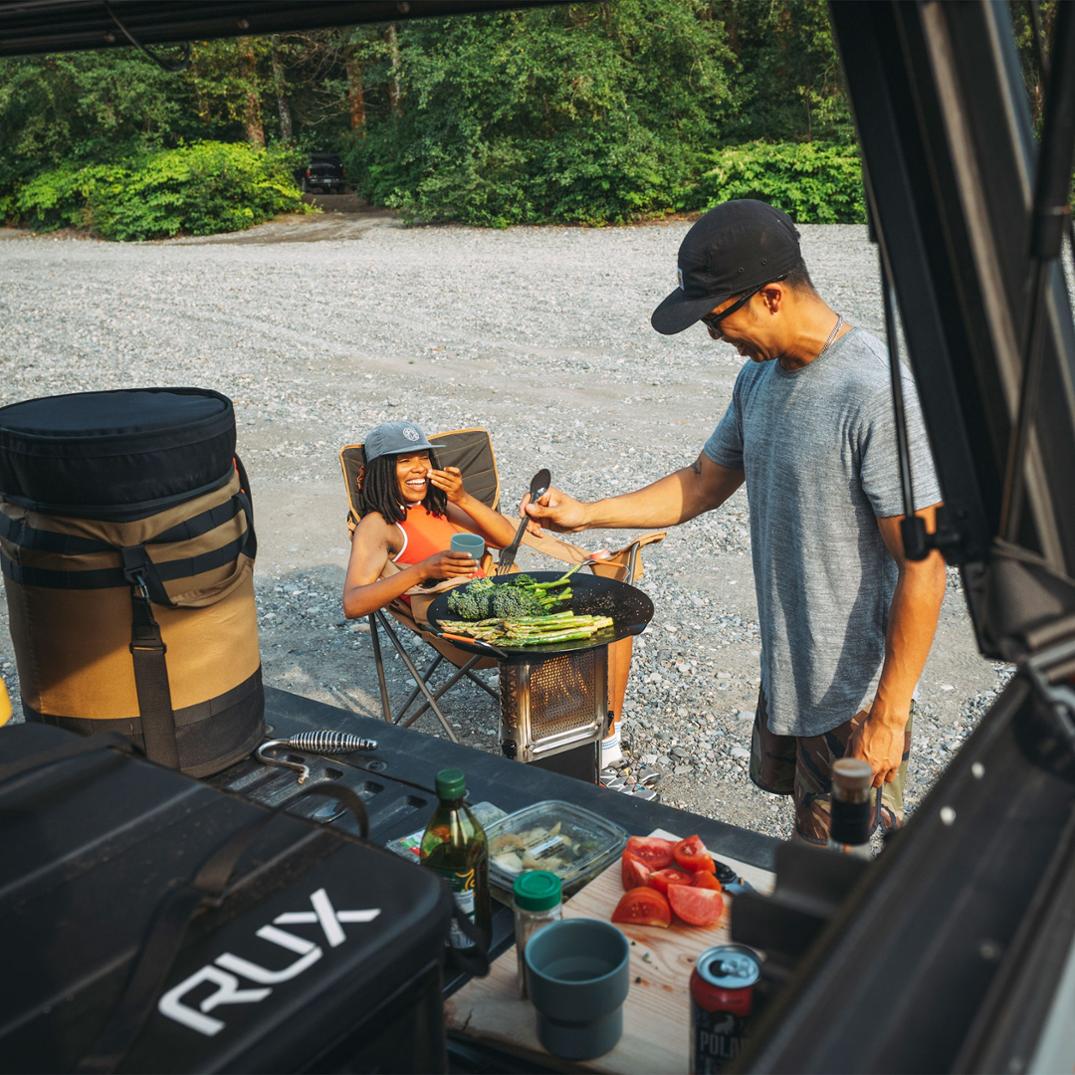 Location Image for Skullet Deluxe Stove Cook Set