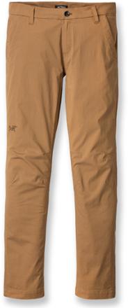 white cargo capris
