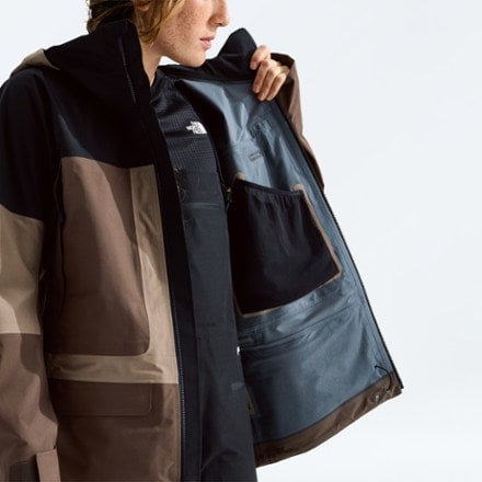 The North Face Summit Verbier GTX Jacket - Women's 5