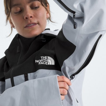 The North Face Summit Verbier GTX Jacket - Women's 8