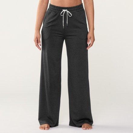 Vuori Halo Essential Wide Leg Pants - Women's 1