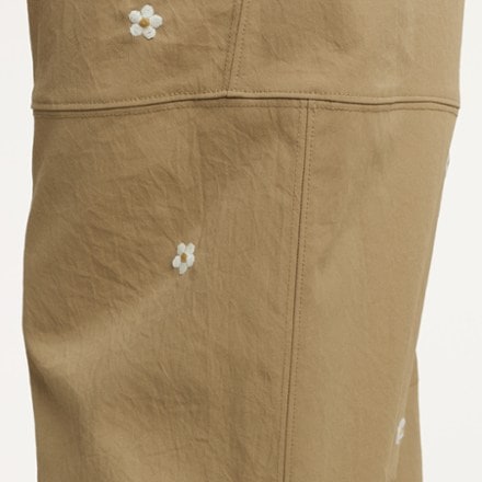 THE GREAT. OUTDOORS Embroidered Outpost Pants - Women's 6