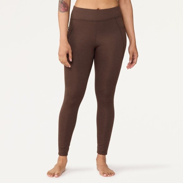 Model info: Height: 5' 6" | Waist: 24" | Wearing size: M