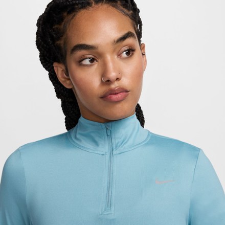 Nike Swift Element UV Half-Zip Top - Women's 3