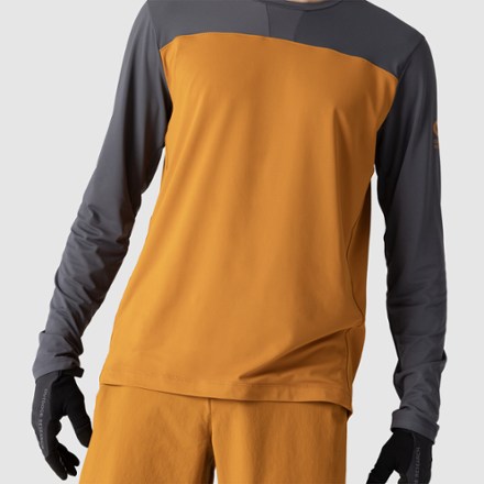 Outdoor Research Freewheel Long-Sleeve Bike Jersey - Men's 6