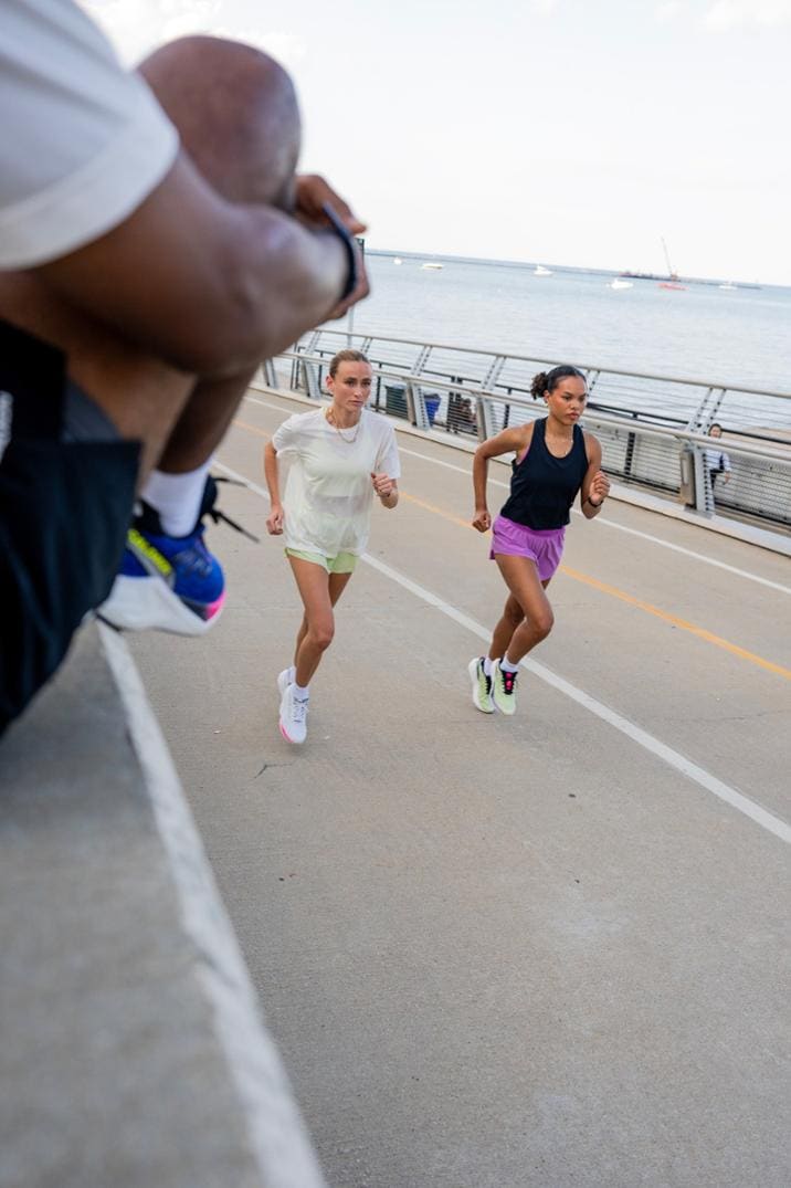 Location Image for Aero Glide 4 Road-Running Shoes - Women's