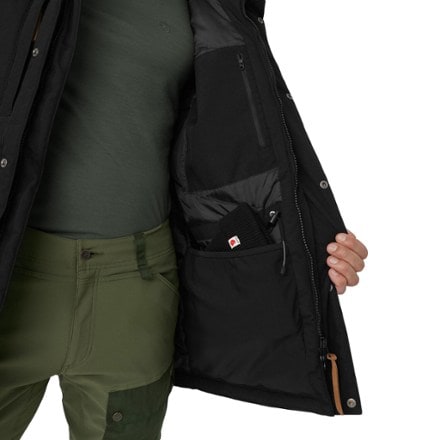 Fjallraven Nuuk Insulated Parka - Men's 7