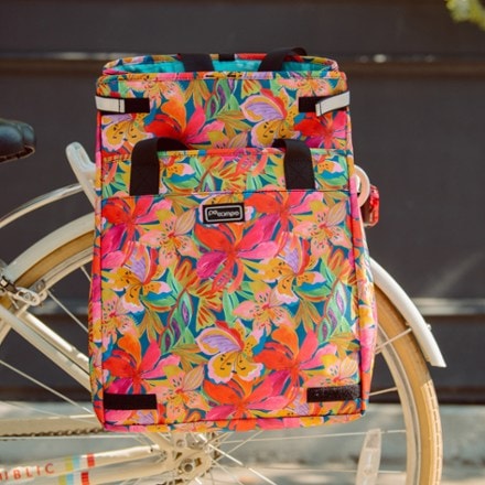 Location Image for Orchard Grocery Pannier - Single