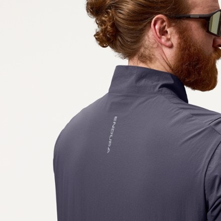 Endura Alltrack Ride Packable Cycling Jacket - Men's 6