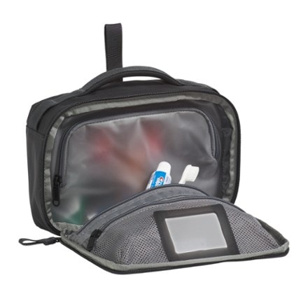 The North Face Base Camp Voyager Toiletry Kit 2