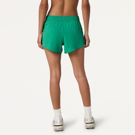 Vuori Clementine 4" Shorts - Women's 1