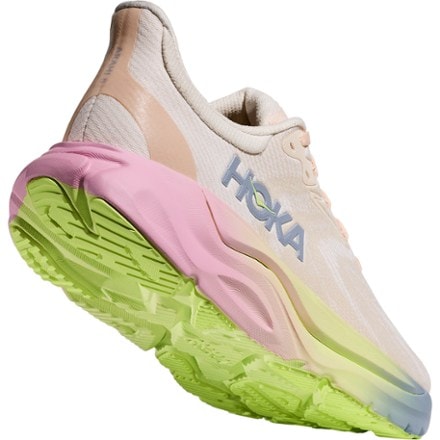 HOKA Arahi 8 Road-Running Shoes - Women's 7