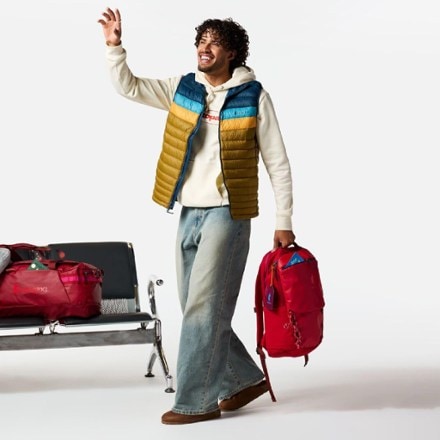 Cotopaxi Fuego Down Vest - Men's 8