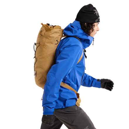 Arc'teryx Alpha FL 20 Pack 5