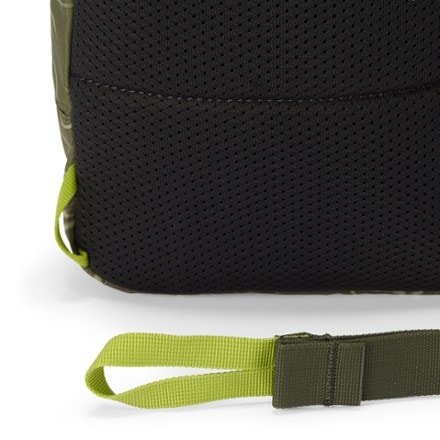 REI Co-op Trailmade Hydration Sling 9