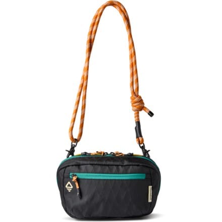 Nomadix Traveler Tech Sling Bag 2