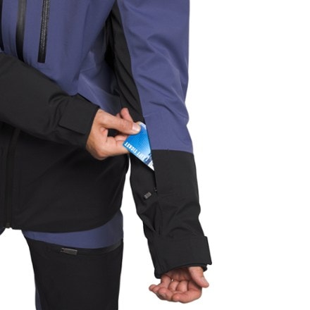 The North Face Chakal Insulated Jacket - Men's 5