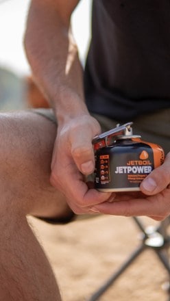 Jetboil Crunchit Recycling Tool 5