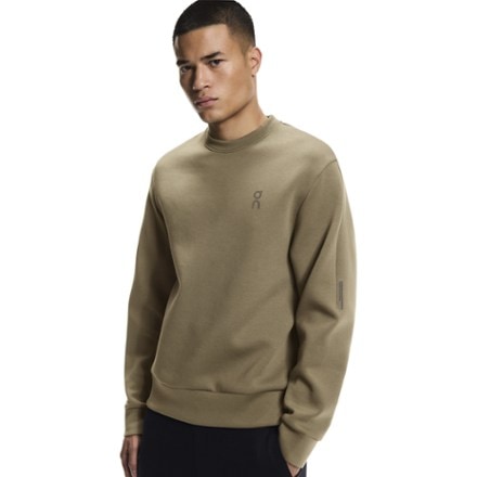 On Focus Tech Crew Sweatshirt - Men's 6