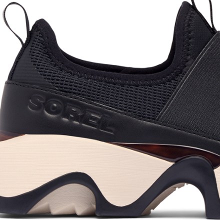 Sorel Kinetic Impact II Strap Shoes - Women's 9
