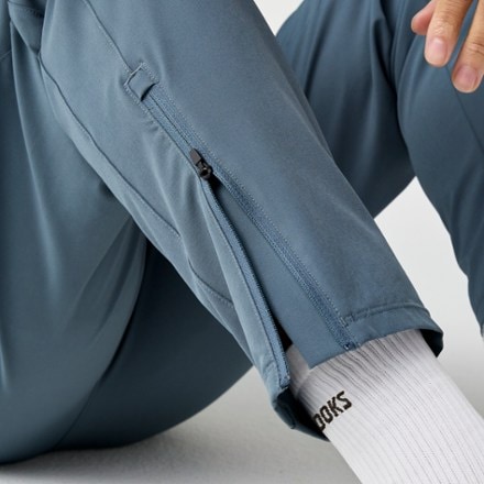 Brooks Canopy Pants - Men's 3