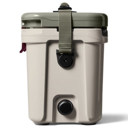YETI Roadie 15 Hard Cooler 3