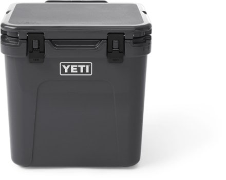 YETI Roadie 48 Wheeled Cooler Interior (Charcoal)
