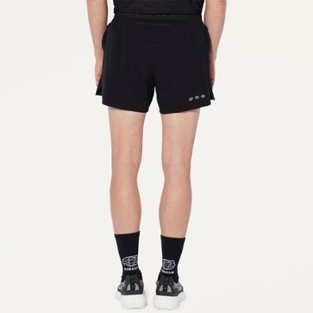 CIRCLE Legend 5" Shorts - Men's 2