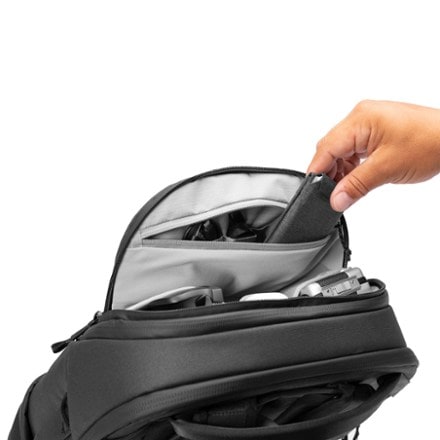 Peak Design Travel Pack - 30 L 9