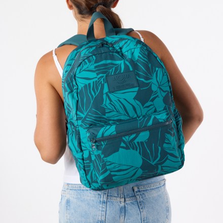20 liter backpack traveling LifeProof Squamish 20 Liter Outdoor Backpack for Travel & Hiking