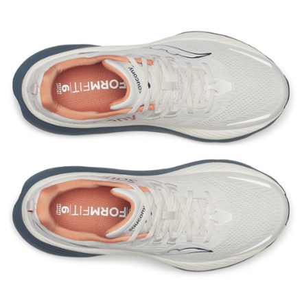Saucony Hurricane 24 Road-Running Shoes - Men's 4