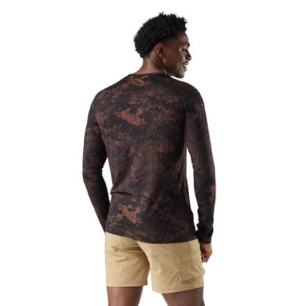 Smartwool Classic All-Season Merino Long-Sleeve Base Layer Top - Men's 1