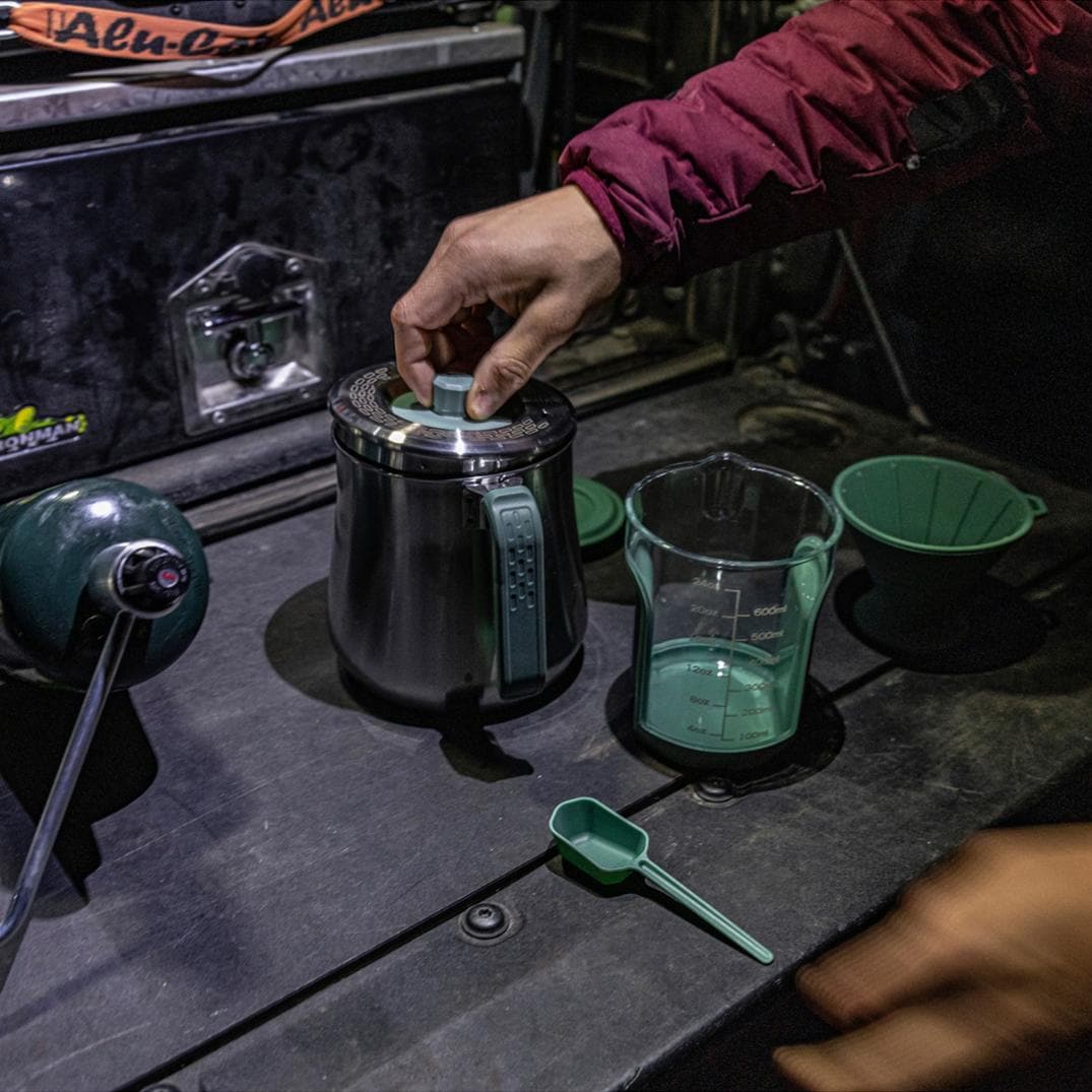 Location Image for ComplEAT Kettle Coffee Set