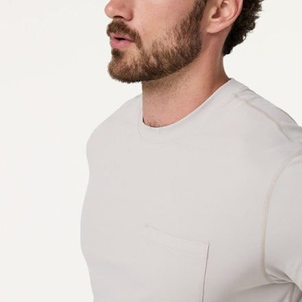 Vuori Ponto Pocket T-Shirt Relaxed - Men's 3