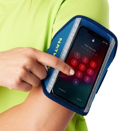 Nathan Super 5K Smartphone Armband 5