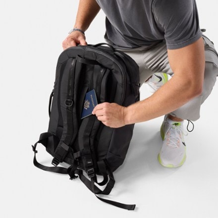 Matador 30 L Carry-On Travel Pack 5