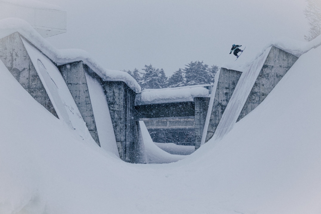 Location Image for GTX Hex Jacket - Women's