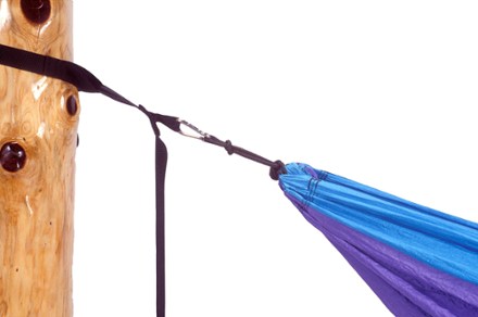 Tied to pole (Black)