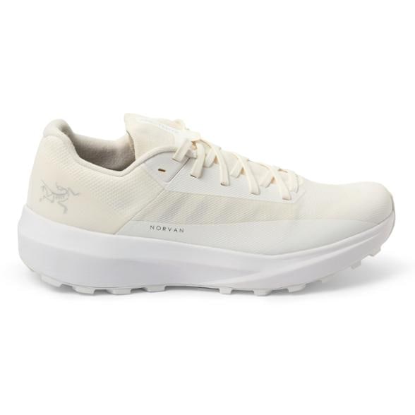 Product Image of color Artic Silk/White