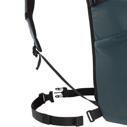 CamelBak Cloud Walker 18 Hydration Pack 4