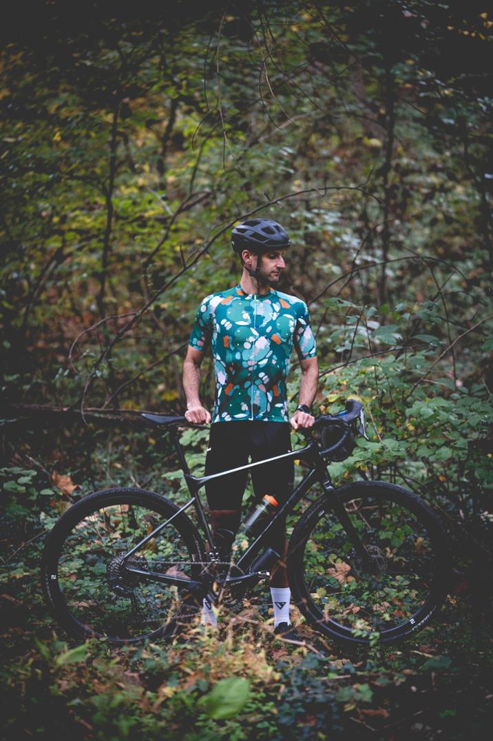 Location Image for Venture Cycling Jersey - Men's