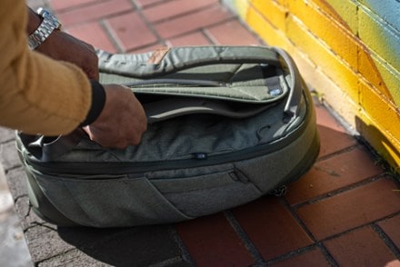 Peak Design Travel Pack - 30 L 10