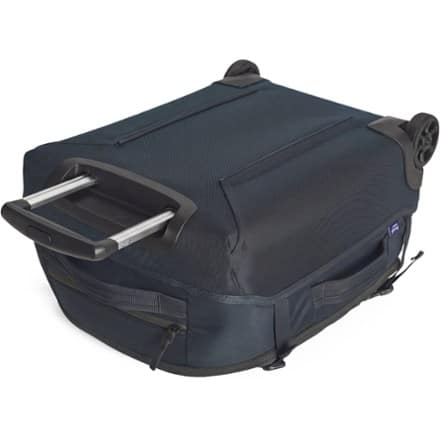 Thule EnRoute 2-Wheeled Carry-on 3