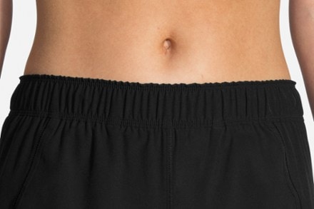 Brooks Chaser 5" 2-In-1 Shorts - Women's 5