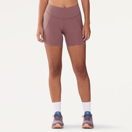 Janji Pace 5" Shorts - Women's 1