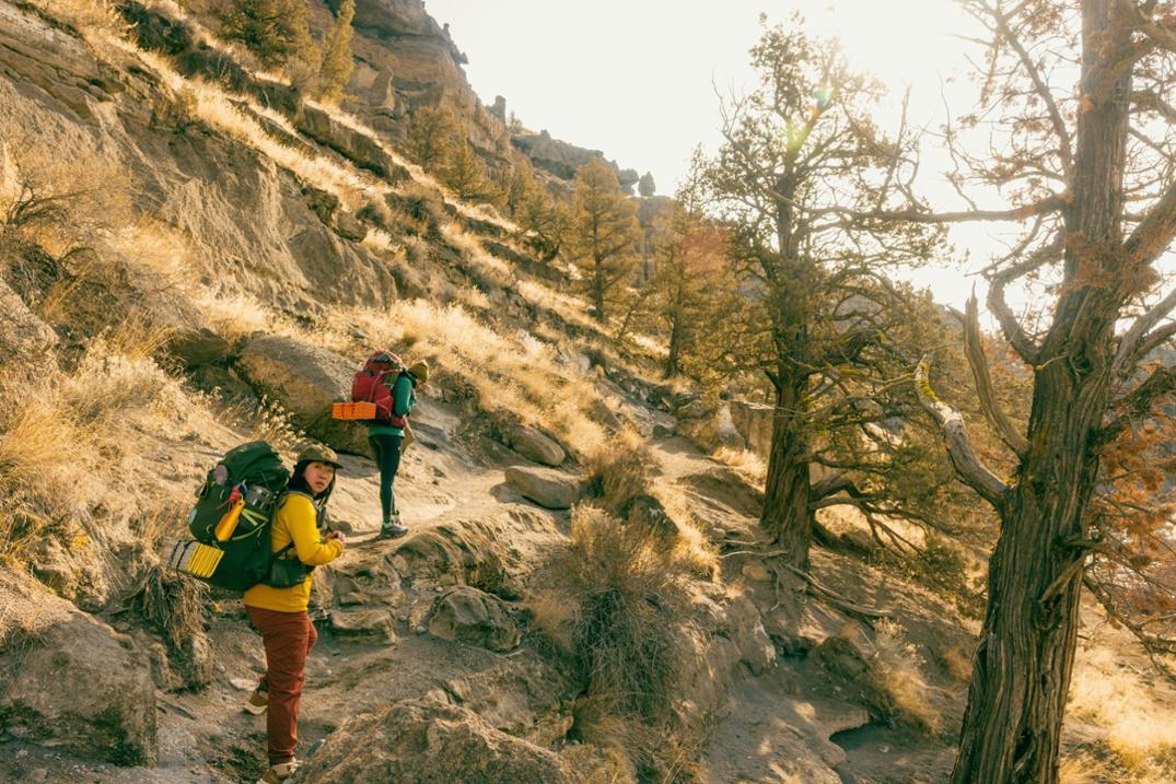 Location Image for Traverse 60 Pack - Women's