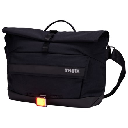 Thule Paramount 14 L Crossbody Bag 10